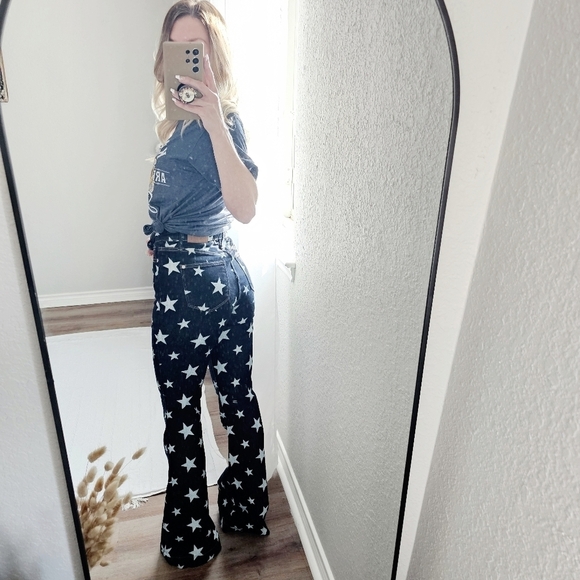 Judy Blue High Rise Dark Wash Star Print Flare Jeans Regular Sizes Americana NEW - Picture 12 of 16